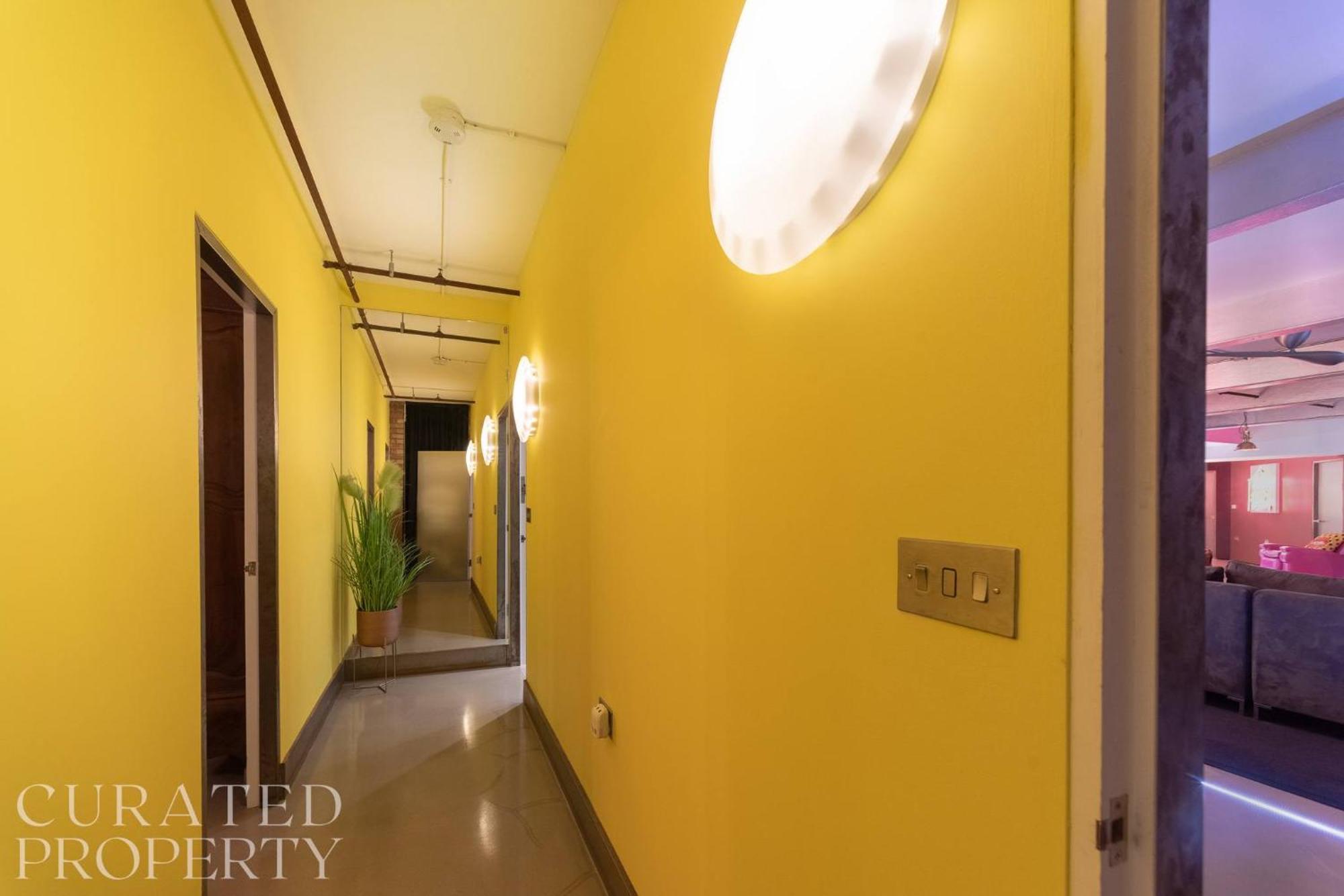Amazingly Luxurious Loft Apartment, Soho - 3 Bedrooms, 2 Bath & Office لندن المظهر الخارجي الصورة